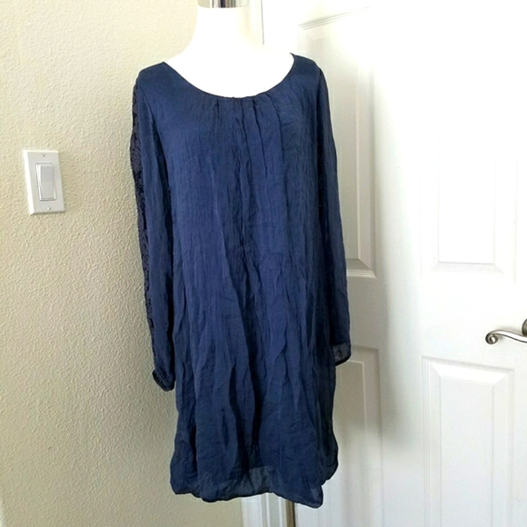 Carla Canli Silk Tunic Top - Picture 3 of 7
